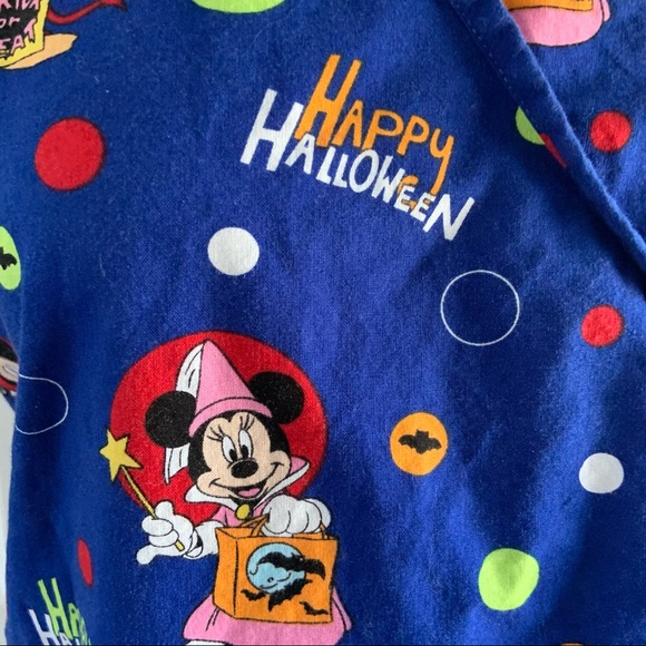 Disney Happy Halloween Minnie Mickey Mouse Pumpkins Bats Cotton Nurse Scrub Top - Picture 2 of 9